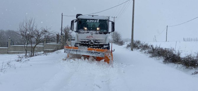 A Takımı karla mücadelede yoğun mesai harcıyor