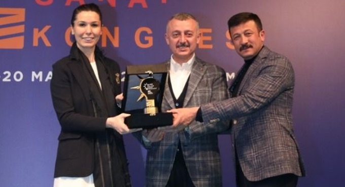 Kocaeli Büyükşehir’e yılın en başarılı Kültür Sanat Ödülü