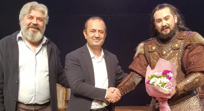Kocaeli Şehir Tiyatroları  Dünya Tiyatro Gününü kutladı