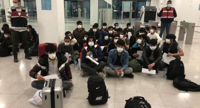 Kocaeli’de yakalanan 71 Afgan, Kabil'e iade