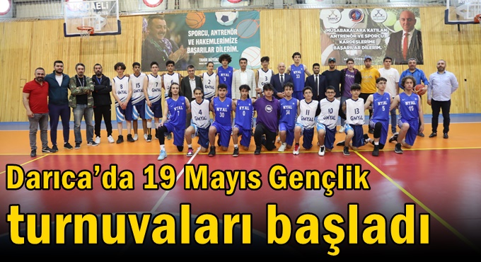 Bıyık ve Kaymakam Kara gençlerle maç yaptı