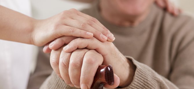 Parkinson’un 5 önemli belirtisi!