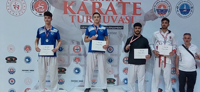 Kağıtspor’dan madalya yağmuru