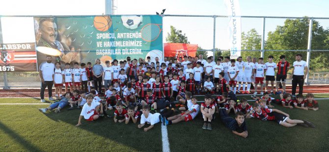 Şehit Ömür Ertuğrul Sarı Spor Tesisi açıldı