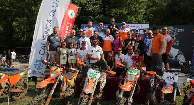 Süper Enduro Şampiyonası nefesleri kesti