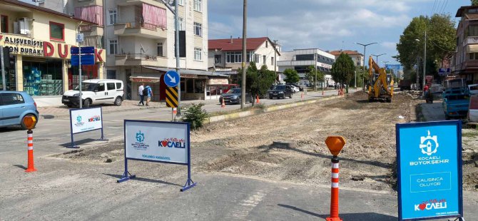 Gölcük Adnan Menderes Caddesi prestij cadde oluyor