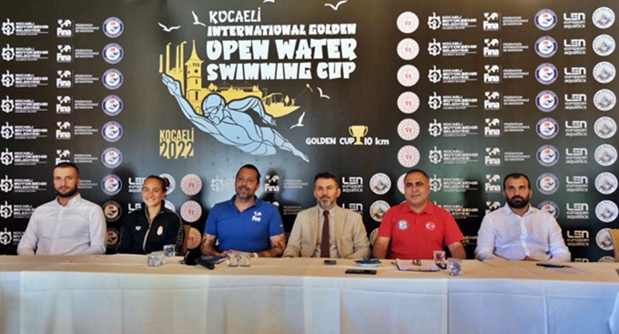 Dünya şampiyonu yüzücüler Kocaeli’de kulaç atacak