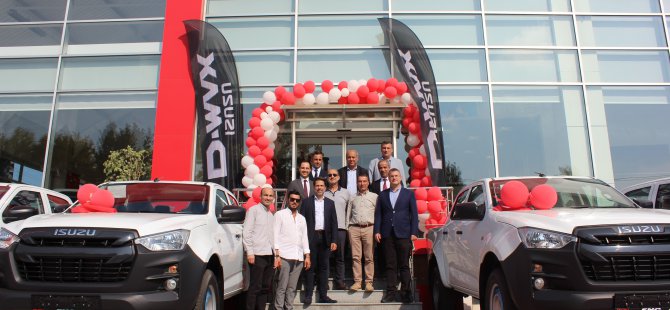 FNC Otomotiv’den Tuncay Seyahat’e 75 adet  Isuzu D-Max Pick-up ve Novo Lux midibüs teslimatı