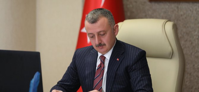 Bu nurlu gecede kalplerimiz de yeniden aydınlansın