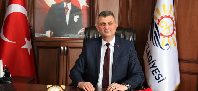 Başkan Sezer, ''29 Ekim Cumhuriyet Bayramımız kutlu olsun''