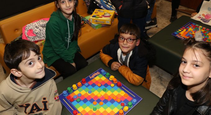 ‘’Dijital Çocukların Ebeveyni Olmak’’