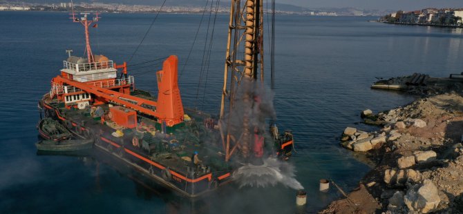 Değirmendere çekek yeri için kazıklar çakılıyor