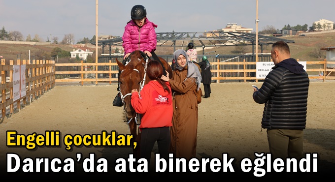 Engelli çocuklar, Darıca’da ata binerek eğlendi