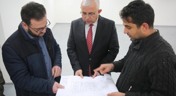 Gündoğdu, Alikahya Gençlik Merkezi’ni inceledi