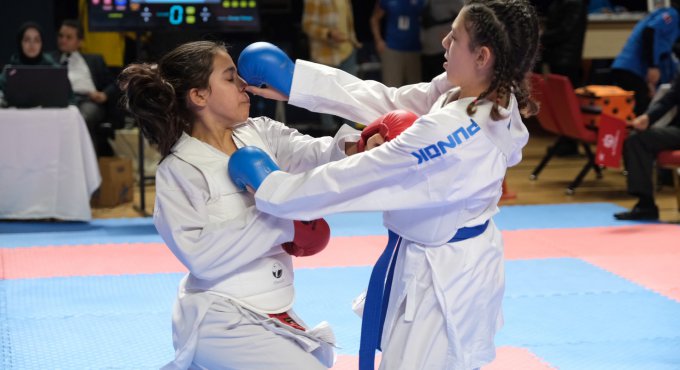 Spor Kenti Kocaeli’de bu kez karate rüzgârı esti