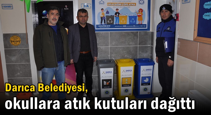 Darıca Belediyesi, okullara atık kutuları dağıttı