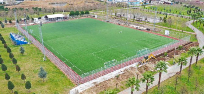 Gölcük Metin Uzuner Spor Tesisi’nde yenileme çalışmaları başladı