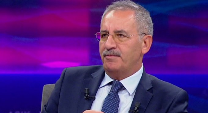 Sözcü Gazetesi Yazarı İzmit'e geliyor