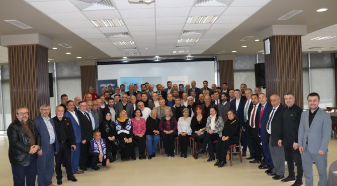 81 hemşeri derneği Büyükşehir’in çalıştayında buluştu