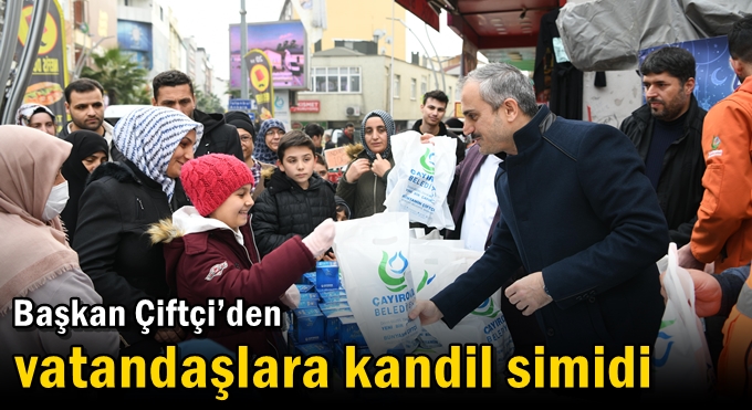 Çiftçi’den vatandaşlara kandil simidi