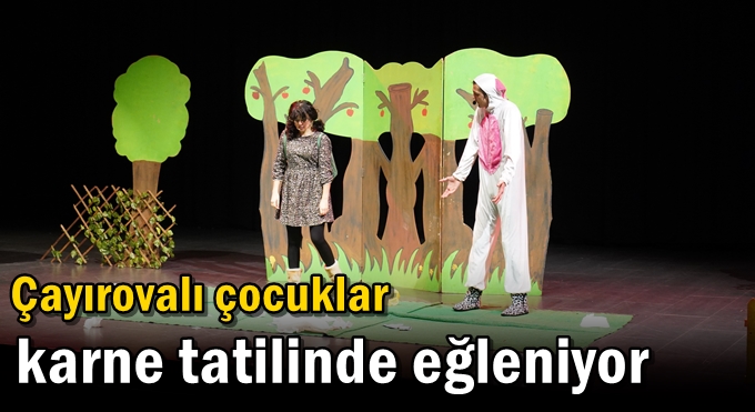 Çocuklar karne tatilinde eğleniyor