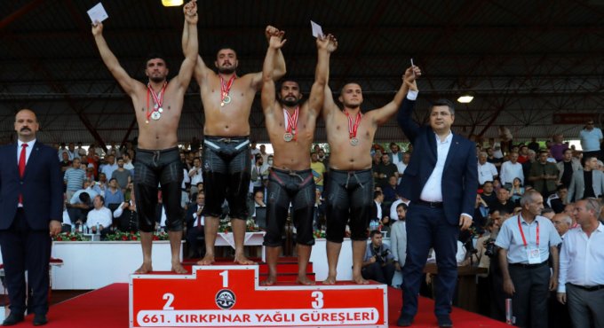 Kağıtspor’un madalya avcısı yıldızları