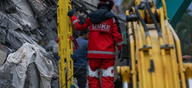 Deprem felaketinde ikinci gün: Can kaybı 3 bin 381’e yükseldi