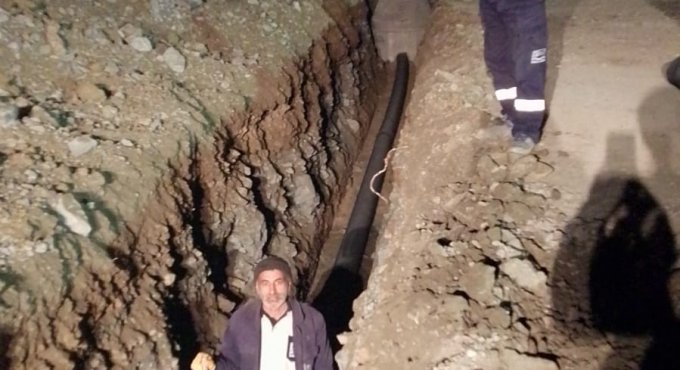 Başkan ve ekipler kandili çalışarak geçirdi