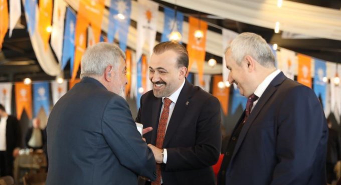AK Parti Kocaeli’de arife günü iftar, sonra bayram