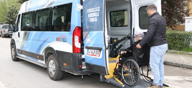 Engelsiz Taksi bayramda görev başında