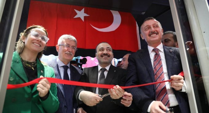 AK Parti’den üst üste miting gibi ofis açılışları