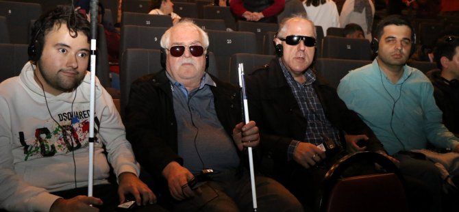 Tiyatro bütün engelleri aşar