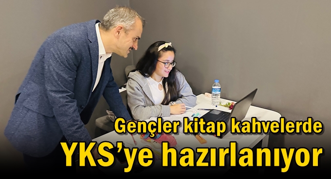 Gençler kitap kahvelerde YKS’ye hazırlanıyor