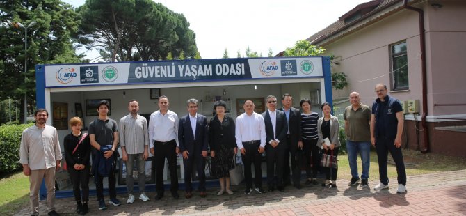 Çinli heyet, deprem çalışmaları için Kocaeli’ye geldi