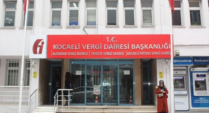 Kocaeli Vergi Dairesi yıkılıyor