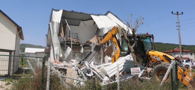 1 haftada 15 kaçak yapı yıkıldı