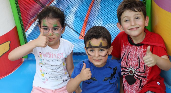 Büyükşehir’in sokak şenlikleriyle doyasıya eğlence