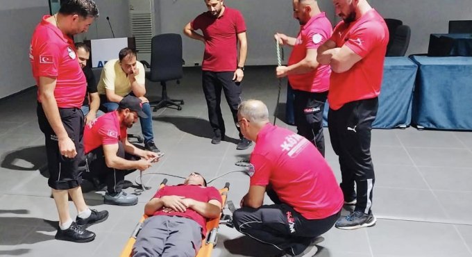 Körfez Arama Kurtarma Ekibi’ne uygulamalı eğitim