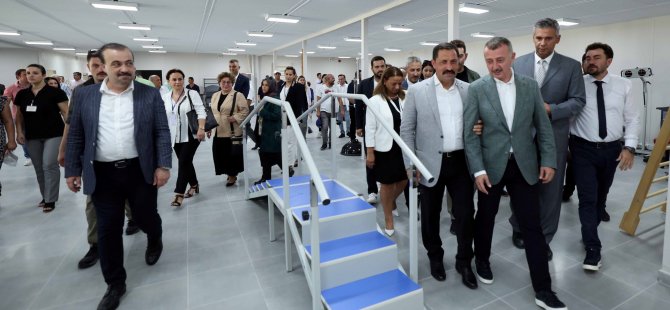 Büyükakın: Yürek yüreğe Hatay’ı ayağa kaldıracağız