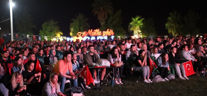 Millilerin Avrupa şampiyonluğu Sekapark’ta coşkuyla kutlandı