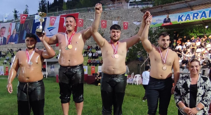 Körfezli Denizci ve Özlü mücadeleleri ile takdirleri topladılar