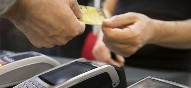 Kredi kartlarında limitler zorlanıyor!