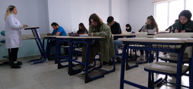 Büyükşehir Kılavuz Gençlik Akademi Liselerde; Beş bin 200 öğrenci ders başı yaptı