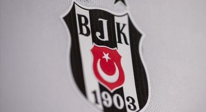 Beşiktaş'ta beklenen istifa gerçekleşti!