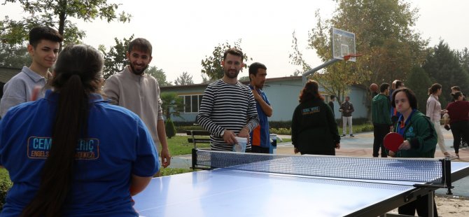 Büyükşehir’den özel öğrencilere spor şenliği