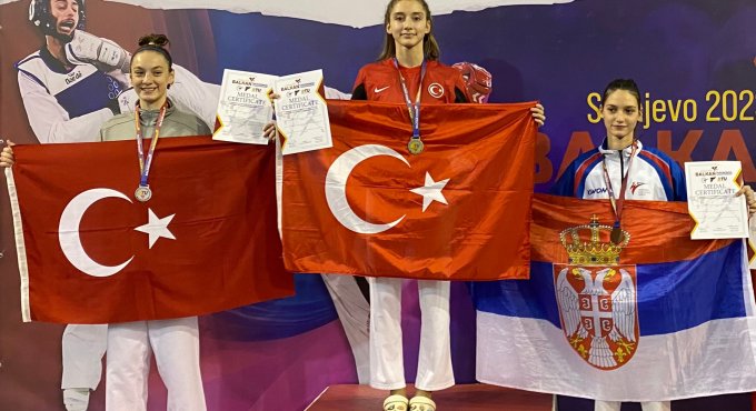 Körfezli Eslem ve Ravza, Balkan Şampiyonu oldu