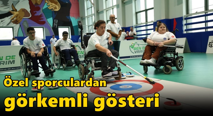 Özel sporculardan görkemli gösteri