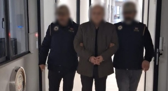 FETÖ firarisi, emniyet müdürü tutuklandı