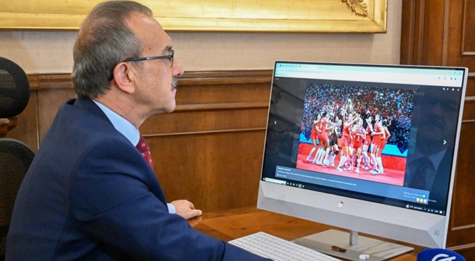 Vali Yavuz, Yılın Kareleri Oylamasına Katıldı