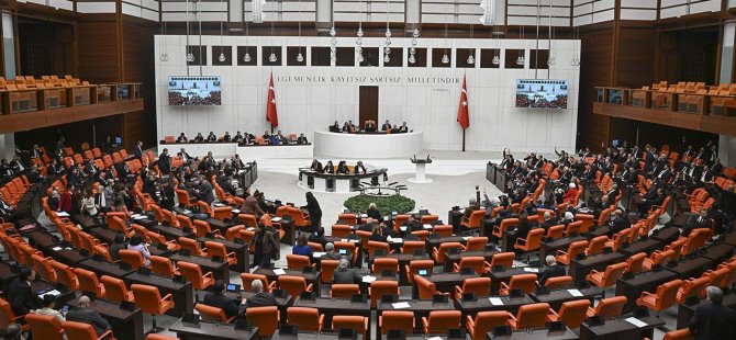 Emekliye ek zam TBMM'de kabul edildi